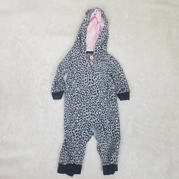 Carter's Black & Grey Leopard Cheetah Sleeper 6 Mo - Picture 1 of 3